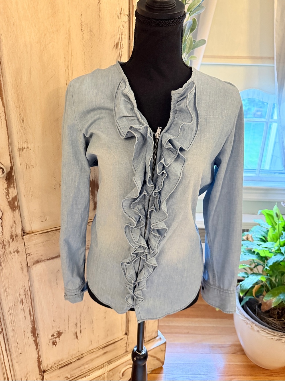 Isabel Marant Étoile Zip-Front Ruffled Denim Chambray feminine blouse. Sz 38(6/8